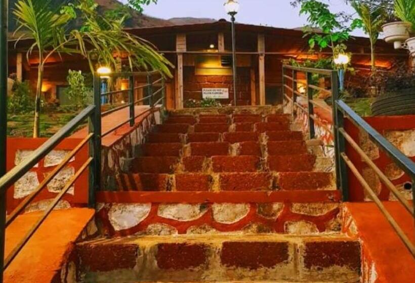 فندق Jv Cottages Mulshi