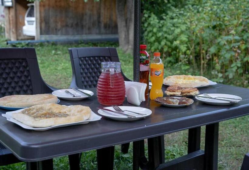 پانسیون Guest House Mariami