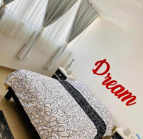 پانسیون Hostal De Las Flores