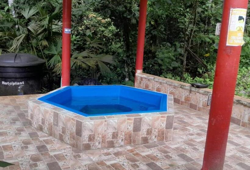 پانسیون Hostal La Gran Ceci