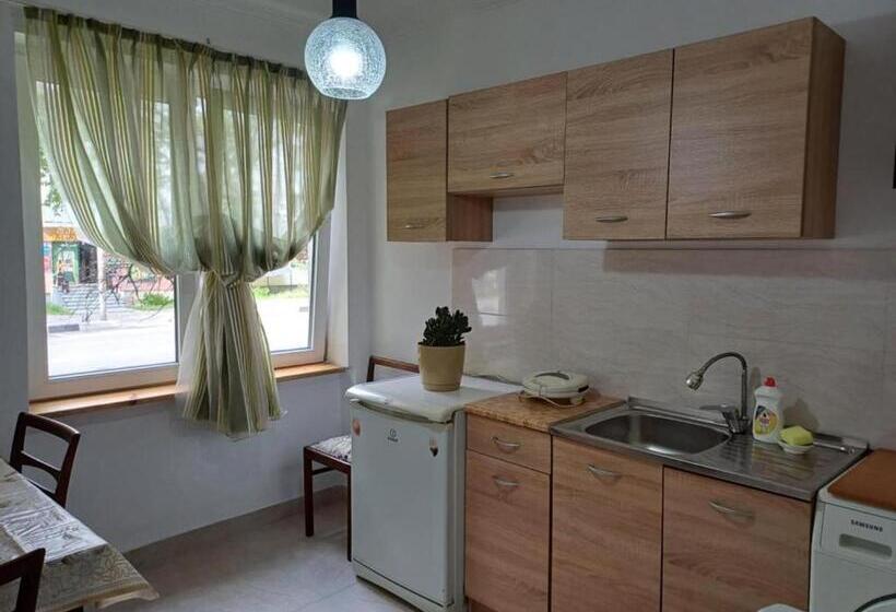 پانسیون Kutaisi Apartment