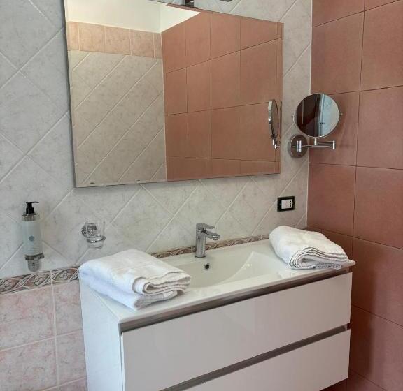 تختخواب و صبحانه Dojo Idro Rooms