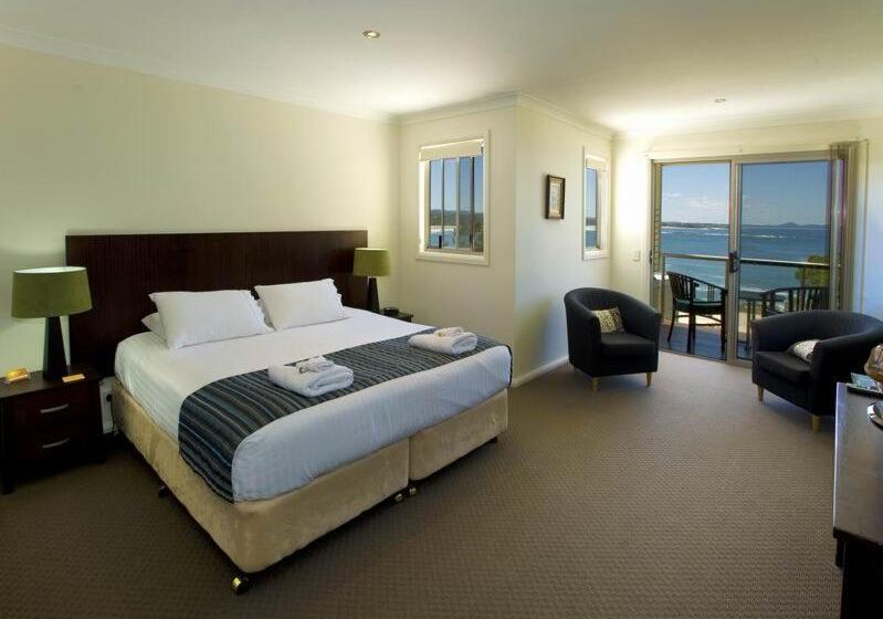 مبيت وإفطار Solitary Islands Lodge