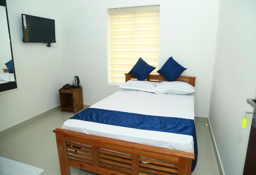 ホテル Airport Cochin Royal Residency