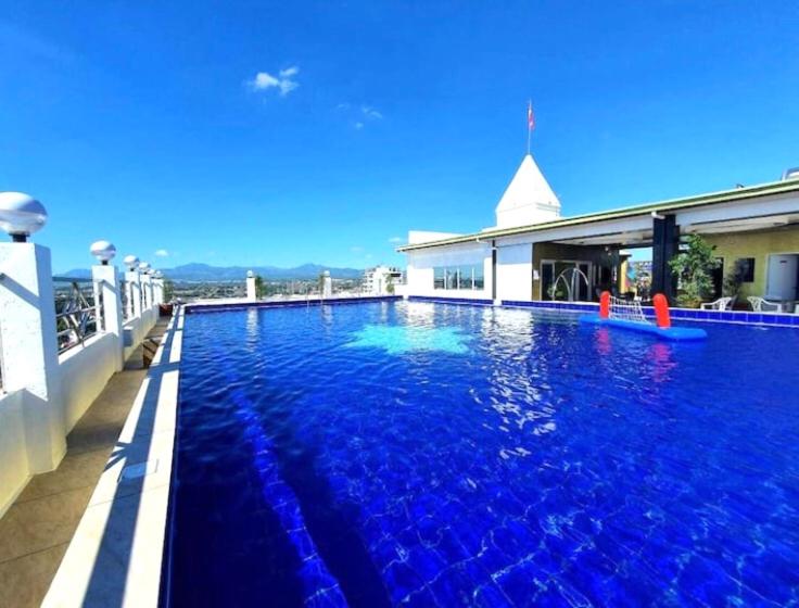 酒店 Deluxe Room With King Bed And Balcony At Kandi Palace