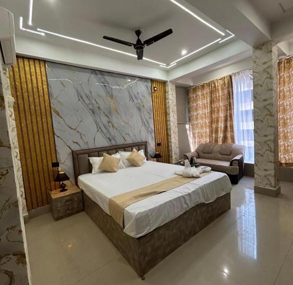 هتل Faarmsi Inn