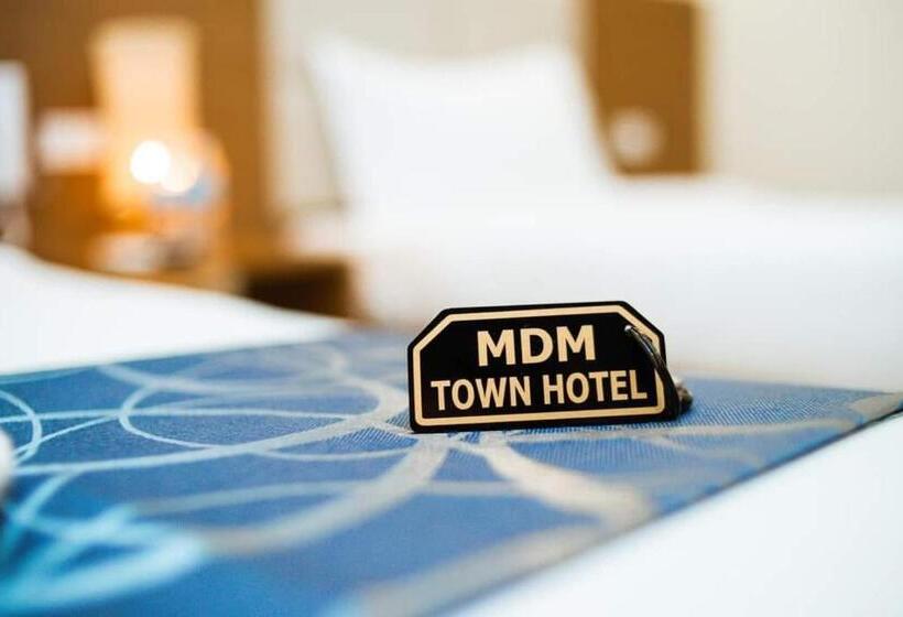 فندق Mdm Town