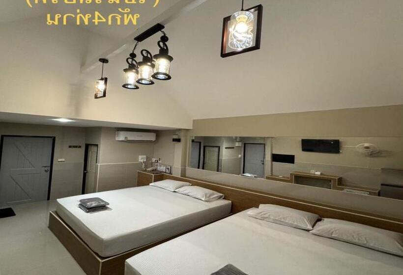فندق Oyo 75522 Classroom Resort