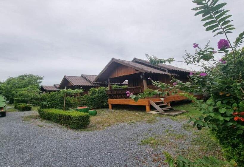 酒店 Metathsana Resort