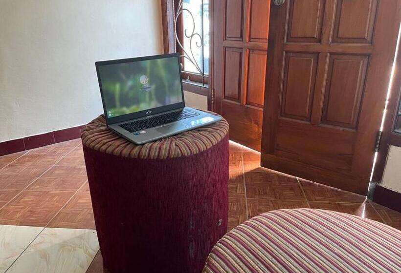 هتل Oyo 94153 Bantul Syariah Homestay