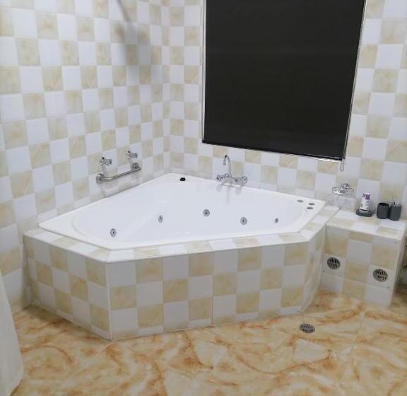 هتل White Diamond Apartments