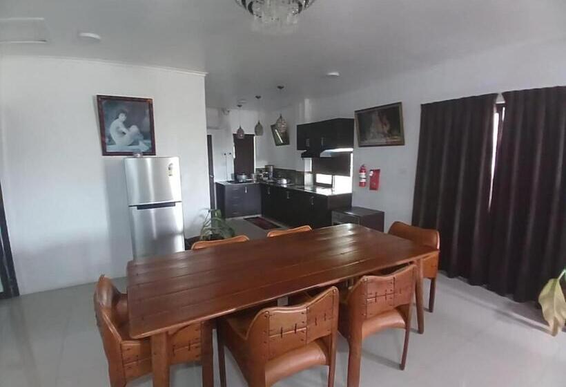هتل White Diamond Apartments