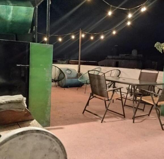 پانسیون Anamaya Hostal