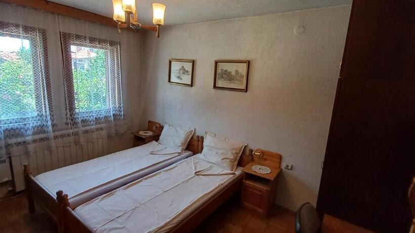 پانسیون Dumanova House