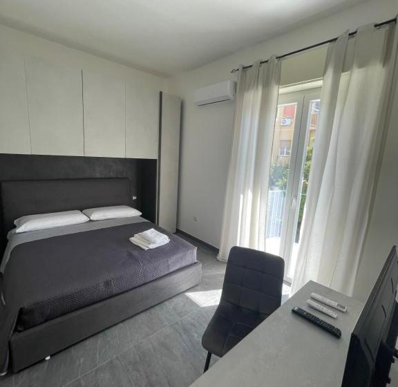 پانسیون Leos Rooms