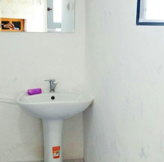 פנסיון Nosir Guesthouse