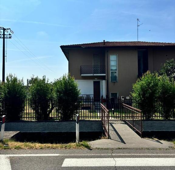 مبيت وإفطار Casa Di Sara   Foresteria