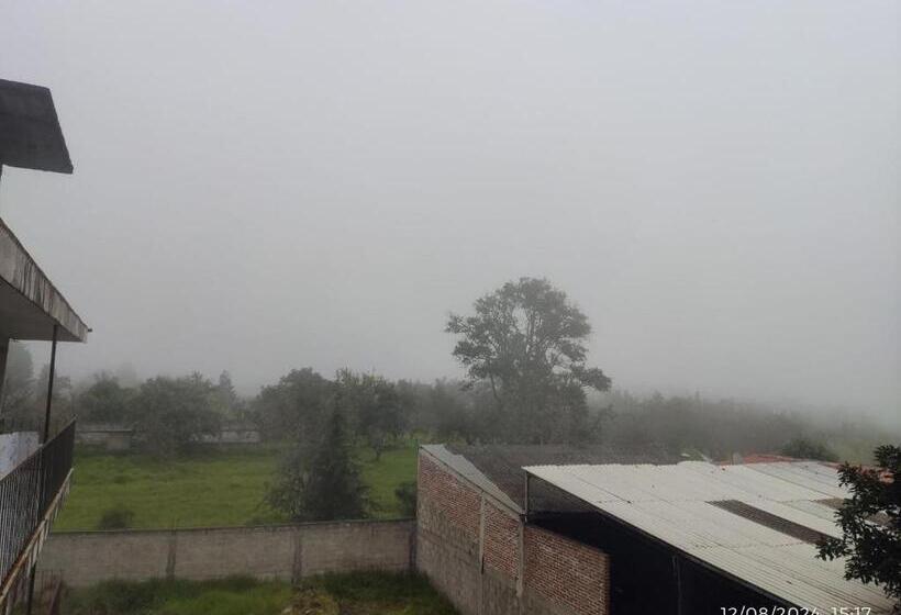 هتل Mextlitlán Tierra De Lunas