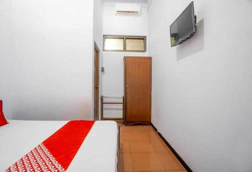 בית מלון כפרי Oyo 94172 Mata Air Guest House Madiun