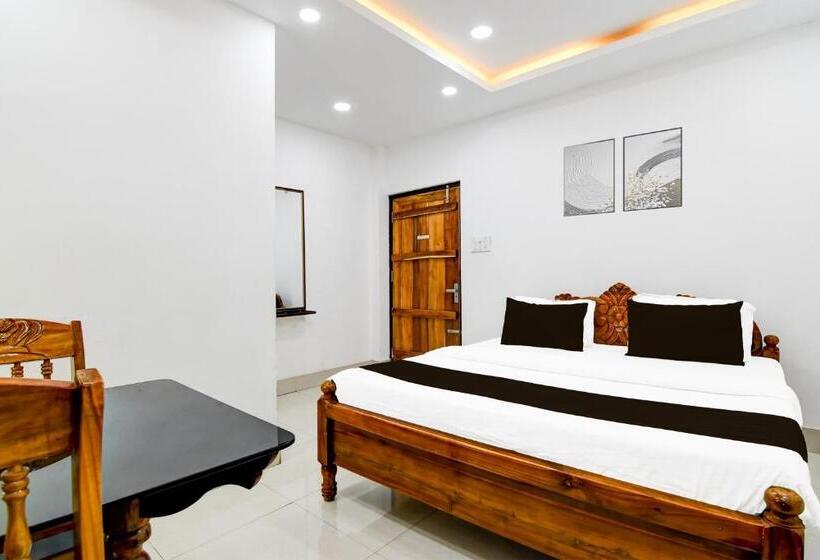 هتل Oyo Maa Gouri Guest House