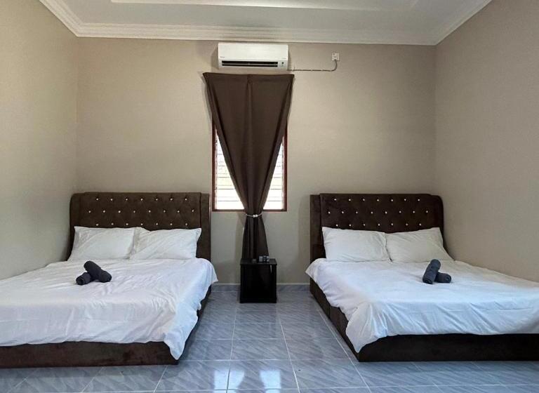 Отель Sasuka Chalet Pantai Pandak