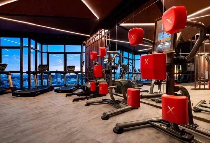 هتل The Edge Central Pattaya เอดจ์ เซ็นทรัล พัทยากลาง