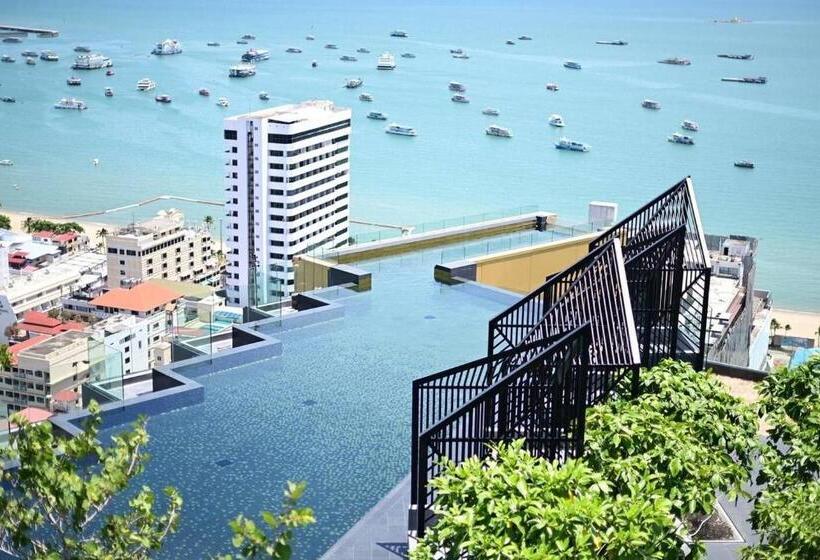 هتل The Edge Central Pattaya เอดจ์ เซ็นทรัล พัทยากลาง