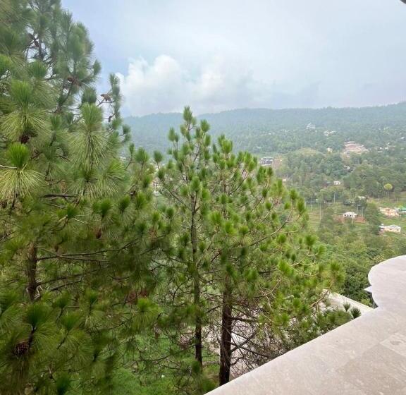 Manzara Hotel & Restaurant