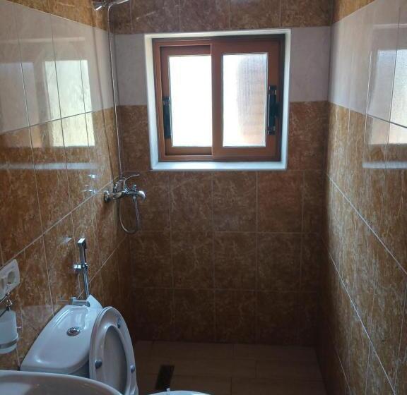 پانسیون Ari S Cozy Rooms, Llogara