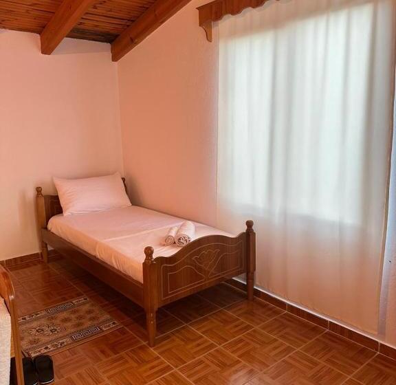 펜션 Ari S Cozy Rooms, Llogara