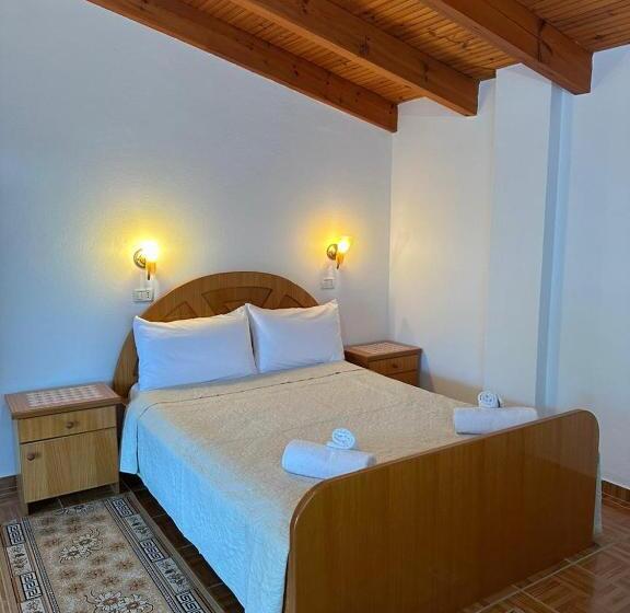 펜션 Ari S Cozy Rooms, Llogara