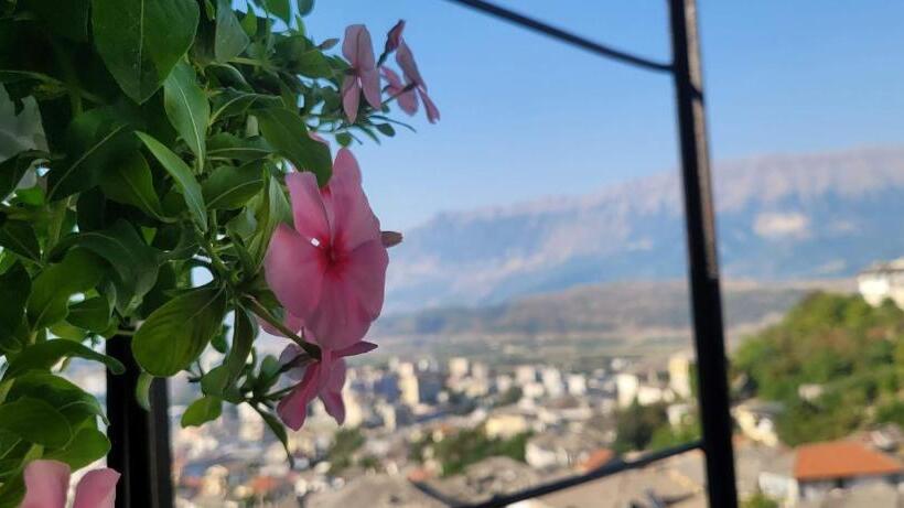بنسيون Guest House Emily