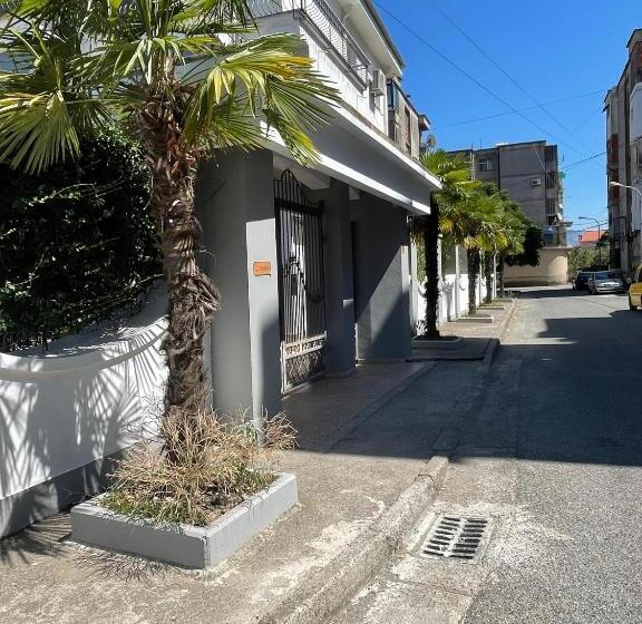 پانسیون Las Palmas Guesthouse