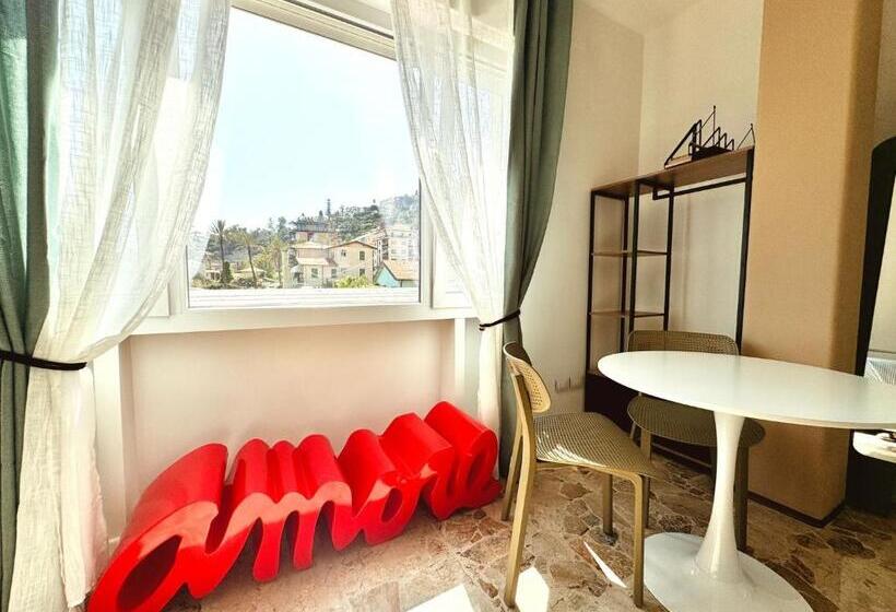 پانسیون New Seaside Suite