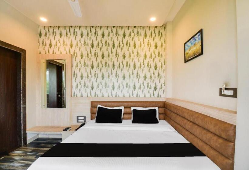 هتل Townhouse Maanvadgarh