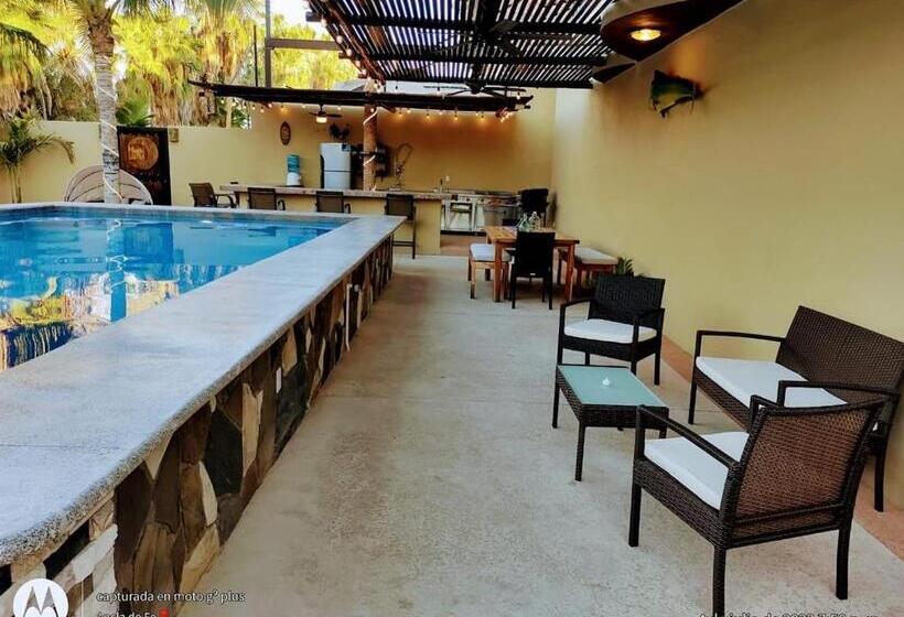 هاستل Luna Loreto