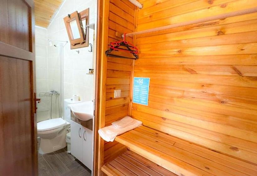 مبيت وإفطار Gaia Bungalow