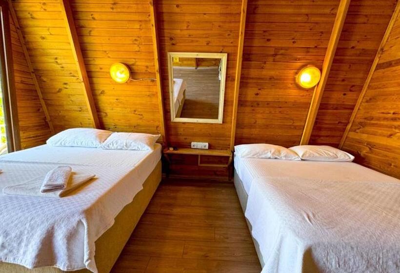 مبيت وإفطار Gaia Bungalow