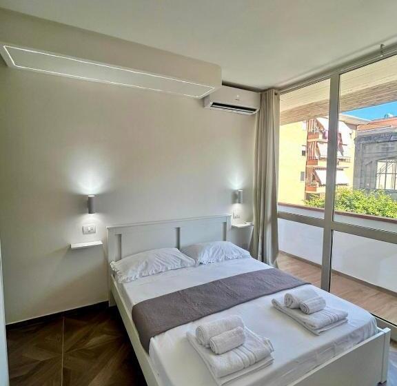 تختخواب و صبحانه Room 24