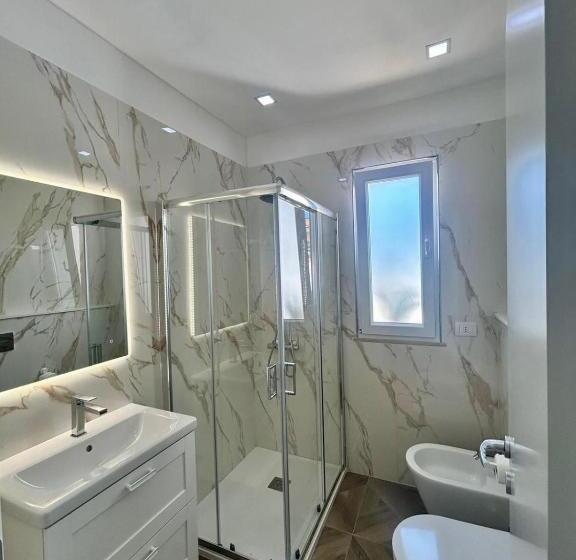 تختخواب و صبحانه Room 24