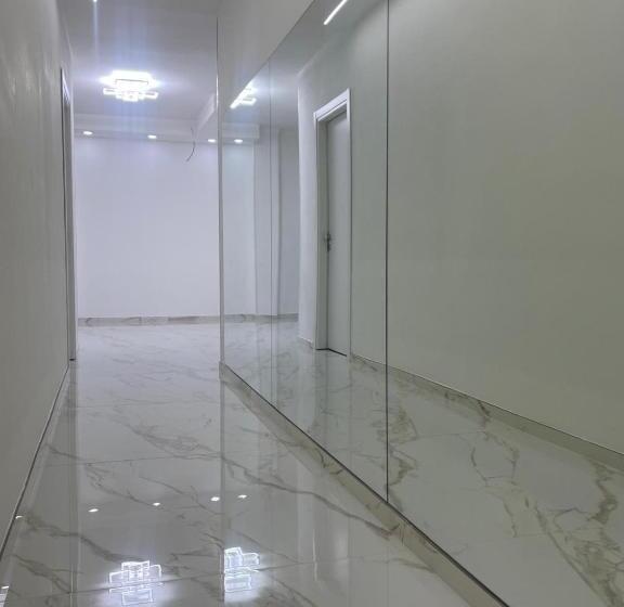 تختخواب و صبحانه Room 24