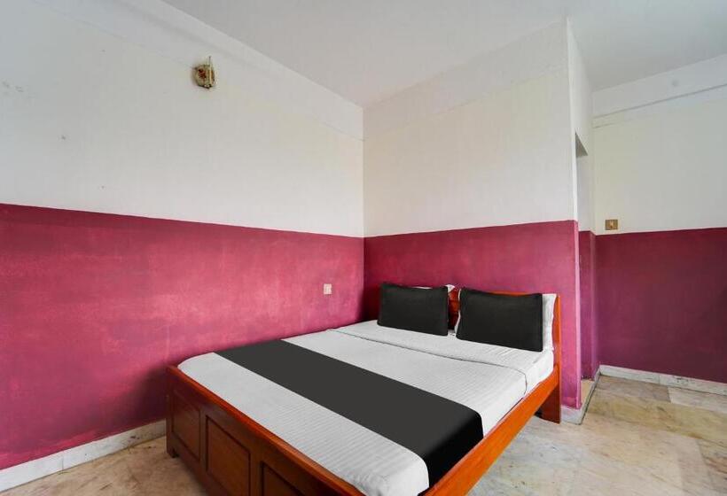 هتل Oyo Sai Tourist Home