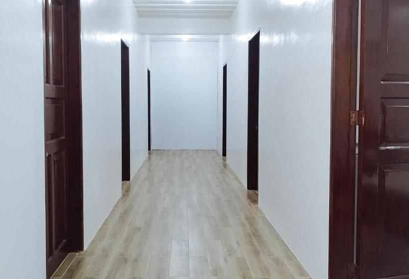 فندق Reddoorz At Elton Guesthouse