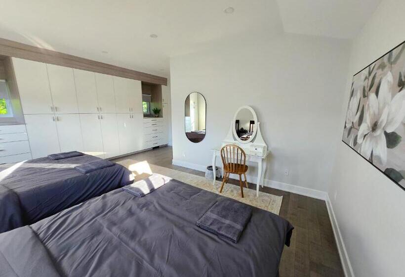 پانسیون Byward Market Luxury Guesthouse