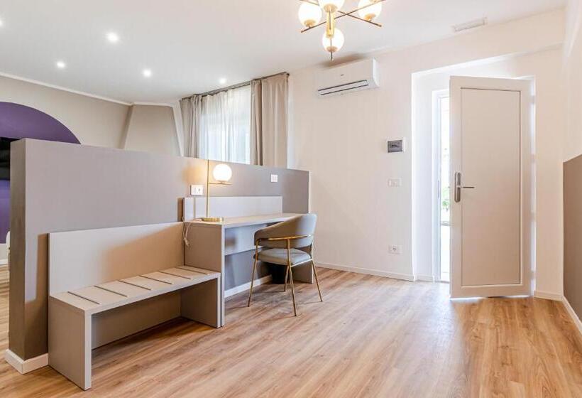 پانسیون Numberz Rooms And Apartments