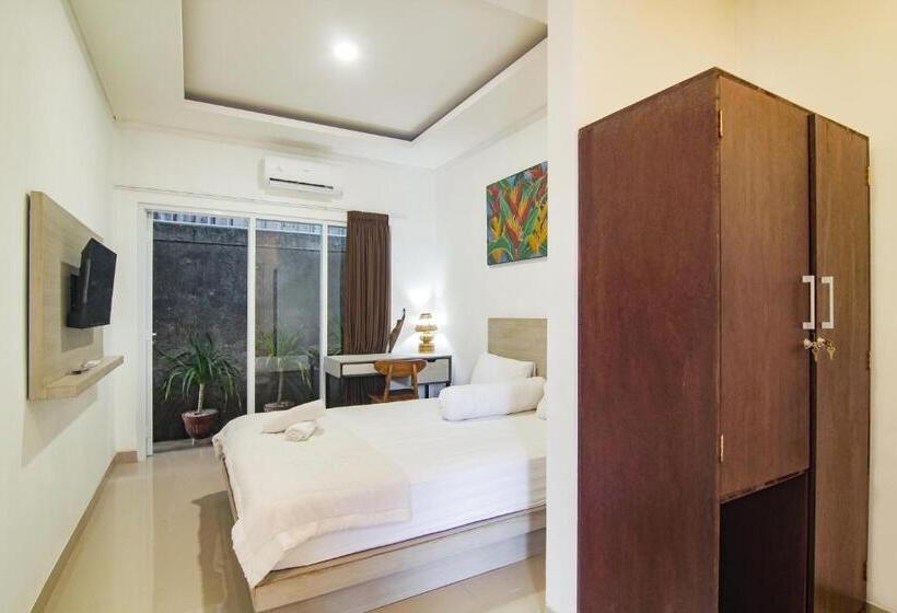 펜션 White Blue House   Private Room, Shared Pool And Kitchen   4
