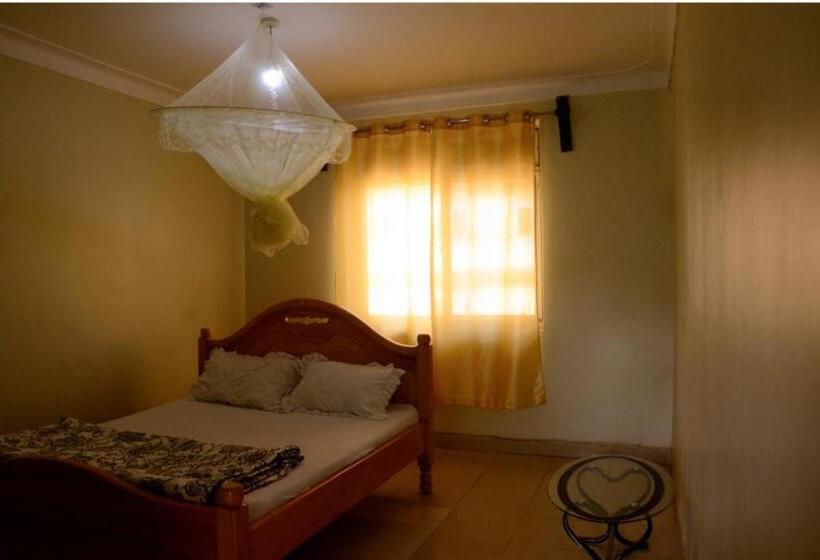 هاستل African Village Inn Kisementi