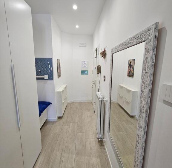 تختخواب و صبحانه Casita Azul