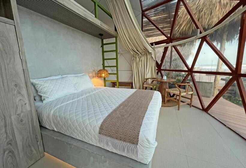 هتل Almare Zonte Beachfront Glamping