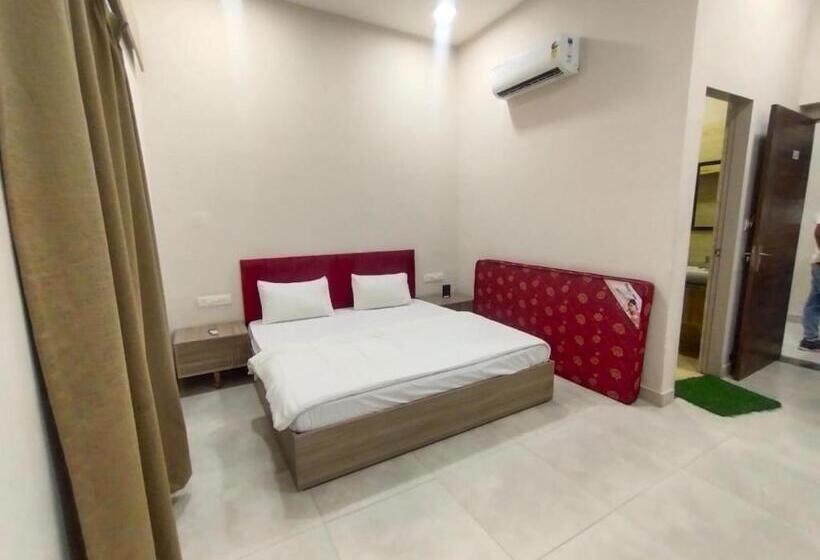 فندق Amore Farms Kukas Jaipur